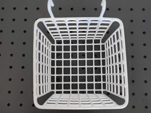 Giỏ sắt cài khung lưới