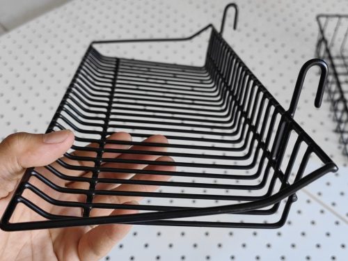 Rổ sắt cài khung lưới treo phụ kiện