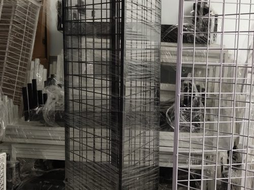 Kệ xoay tam giác cài móc treo phụ kiện cao cấp