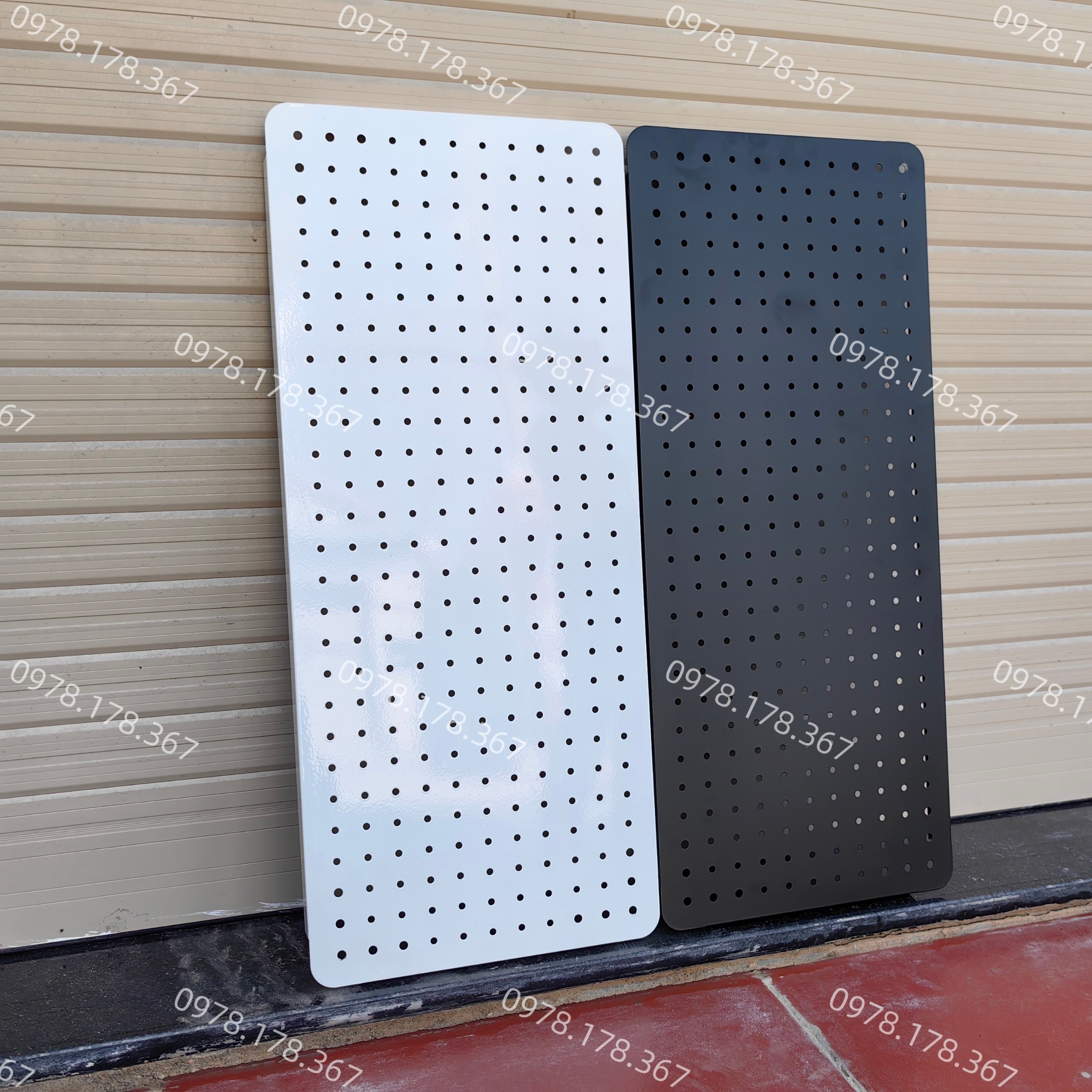 Bảng Lỗ Pegboard Kẹp Bàn Cài Móc Treo Phụ Kiện Cao Cấp