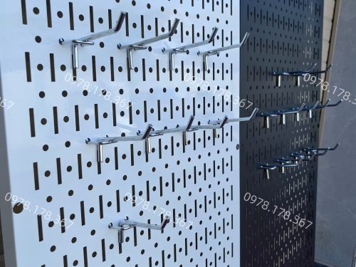 Tấm tôn đục lỗ cài móc treo phụ kiện cao cấp
