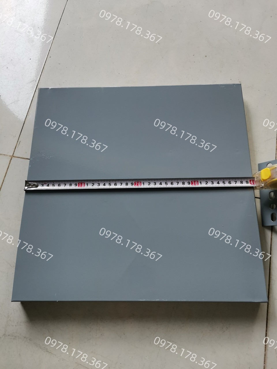 Mâm 50x40 lắp kệ sắt V lỗ