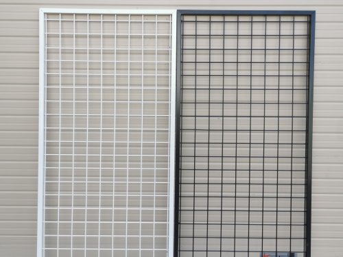 Khung lưới có viền 1mx50 treo phụ kiện đa năng