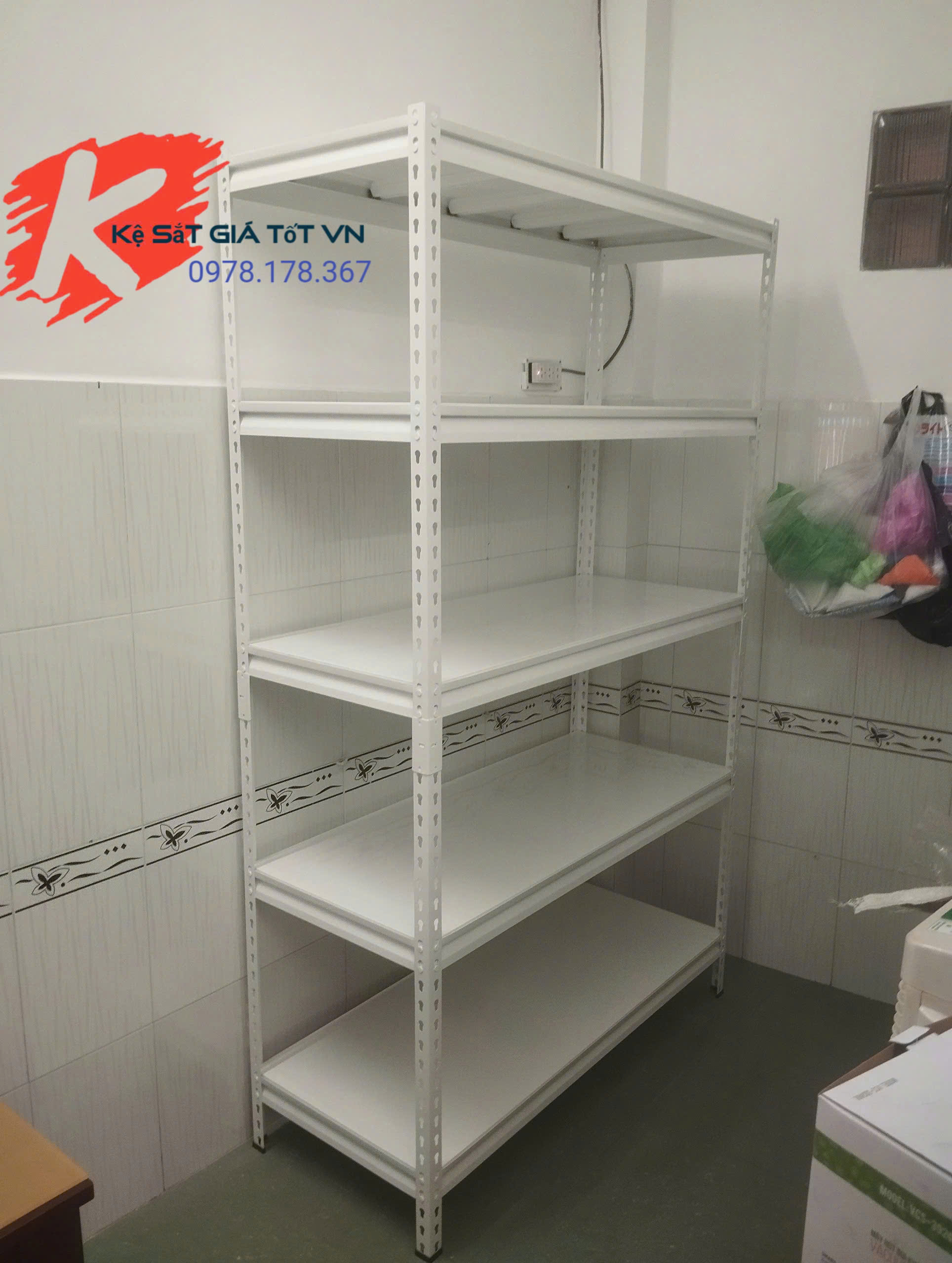 Kệ V Thiết Kế Gài Không Cần Ốc Vít Treo Đồ Cao Cấp