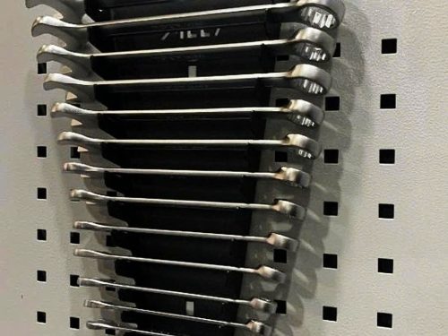 Móc treo Cờ Lê đa năng