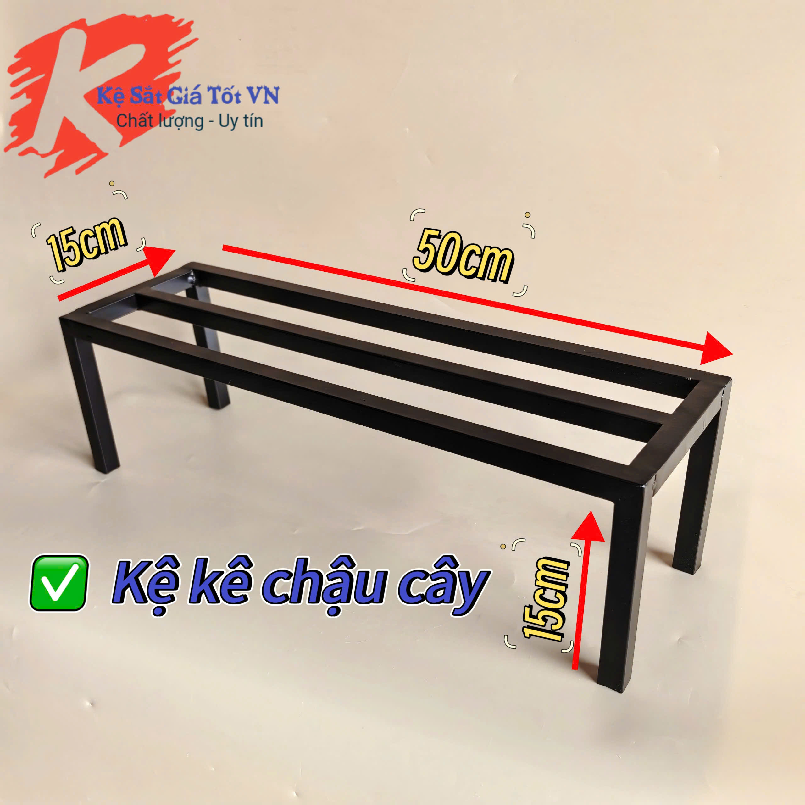 Kệ sắt kê chậu cây