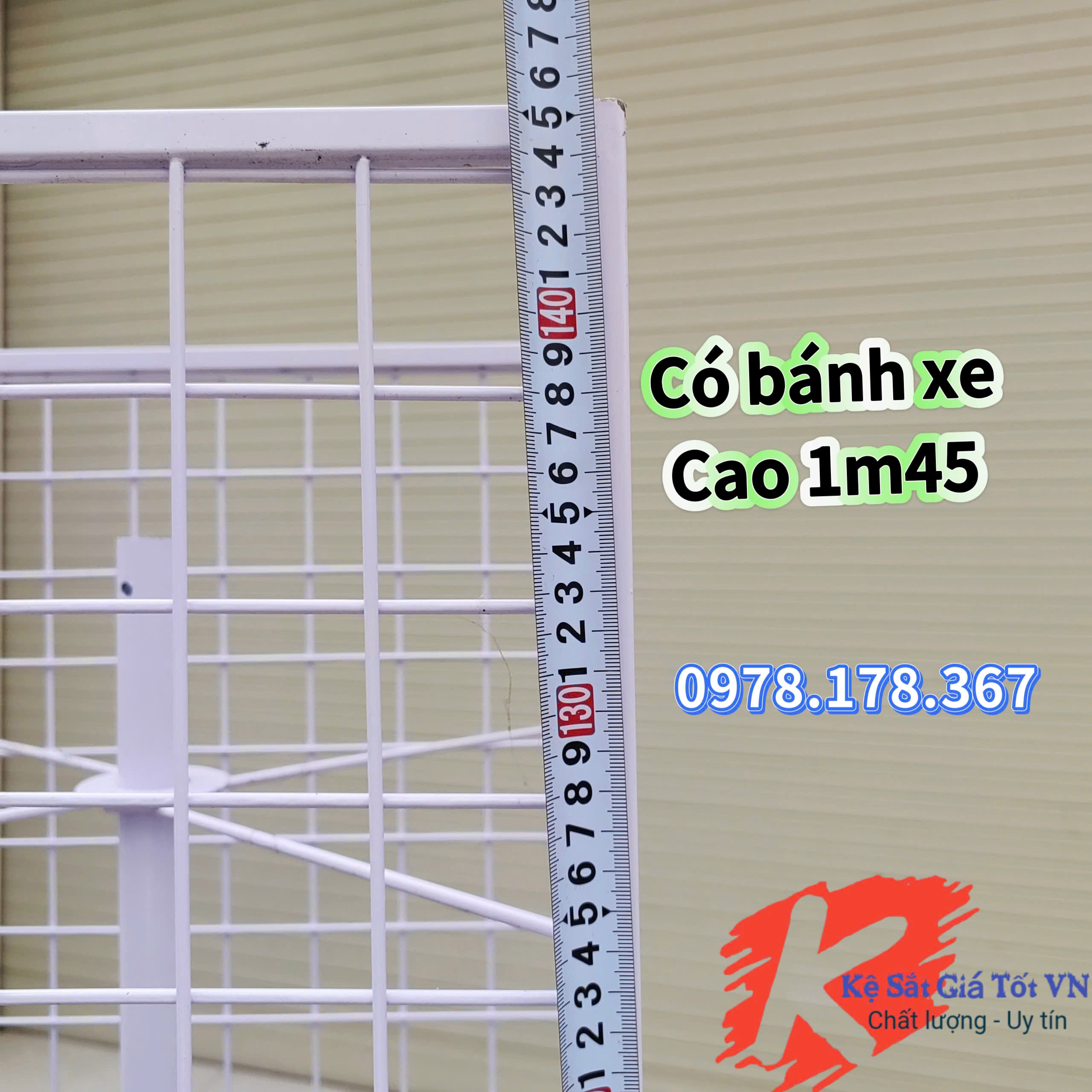 Kệ xoay đa năng 4 mặt cài móc treo phụ kiện