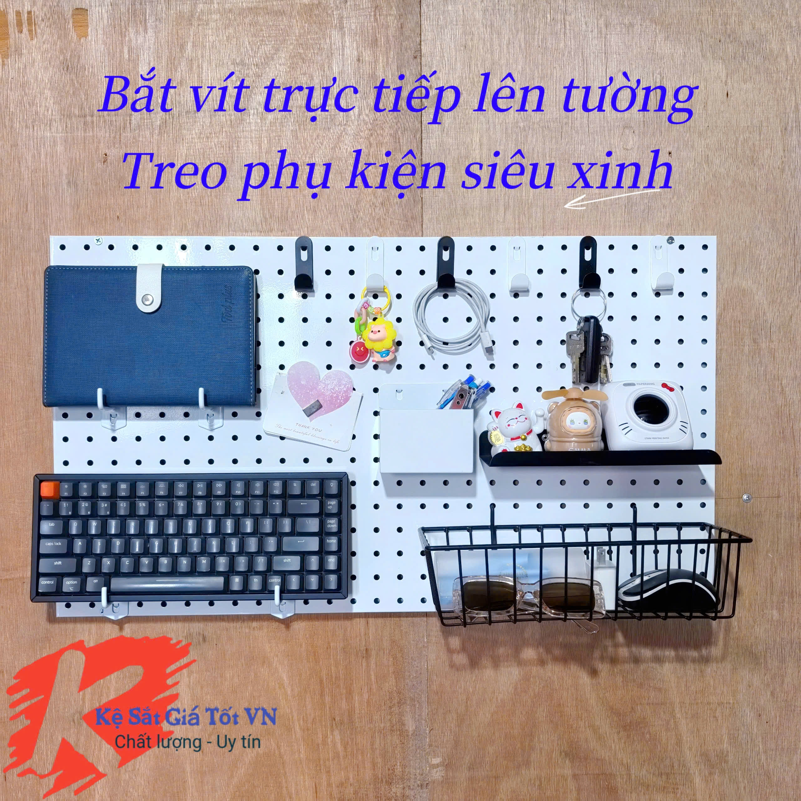 Bảng pegboard cài móc treo phụ kiện cao cấp