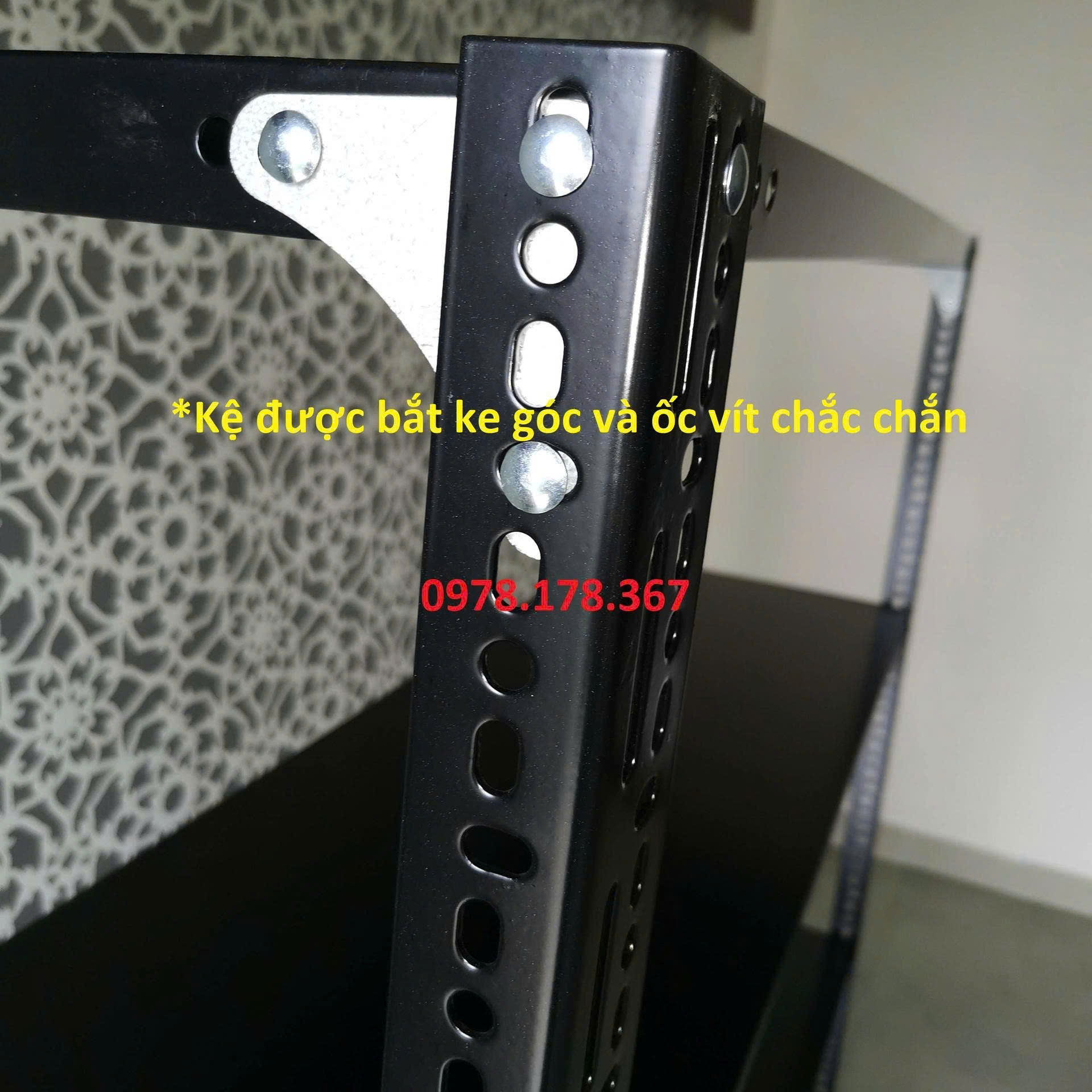 Kệ sắt V lỗ đa năng