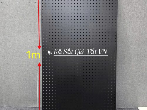 Tấm tôn đục lỗ cài móc treo phụ kiện