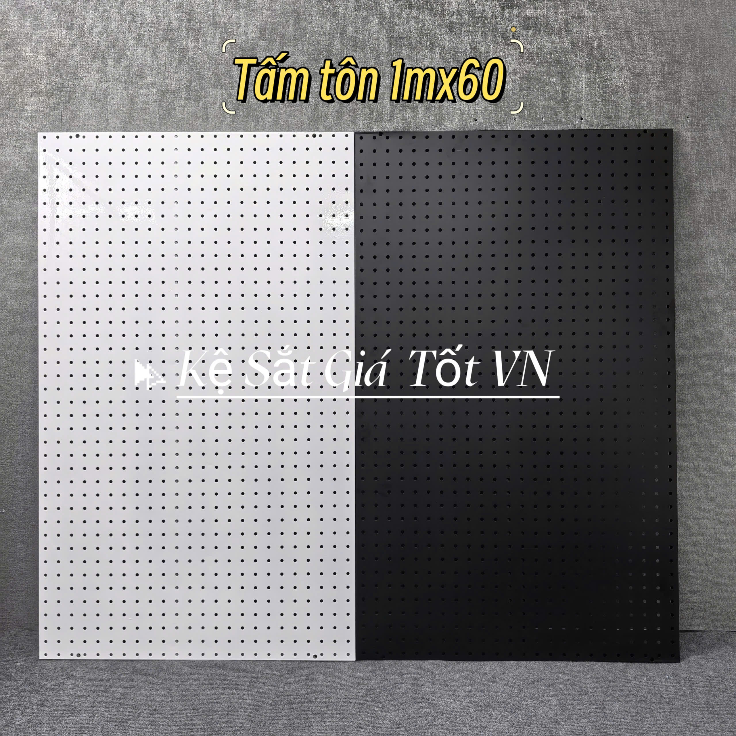 Tấm tôn đục lỗ cài móc treo phụ kiện đa năng – 1mx60