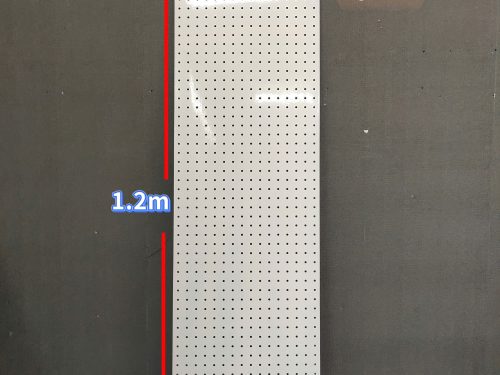 Tấm tôn đục lỗ cài móc treo phụ kiện - 1.2mx40 màu Trắng