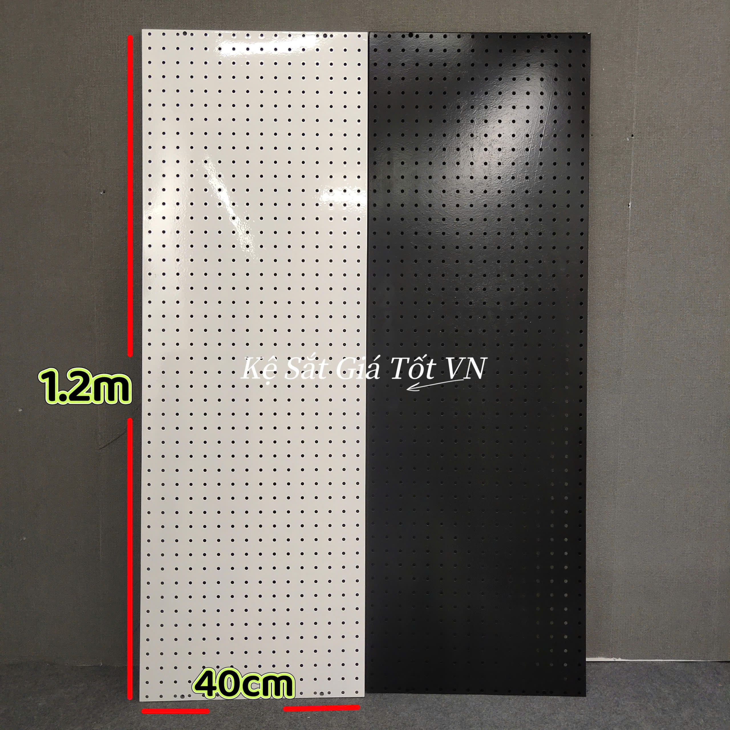 Tấm tôn đục lỗ cài móc treo phụ kiện - 1.2mx40 Tấm tôn đục lỗ cài móc treo phụ kiện