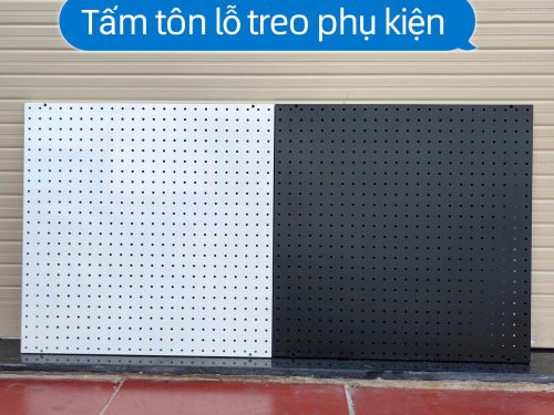 Tấm tôn đục lỗ cài móc treo phụ kiện đa năng