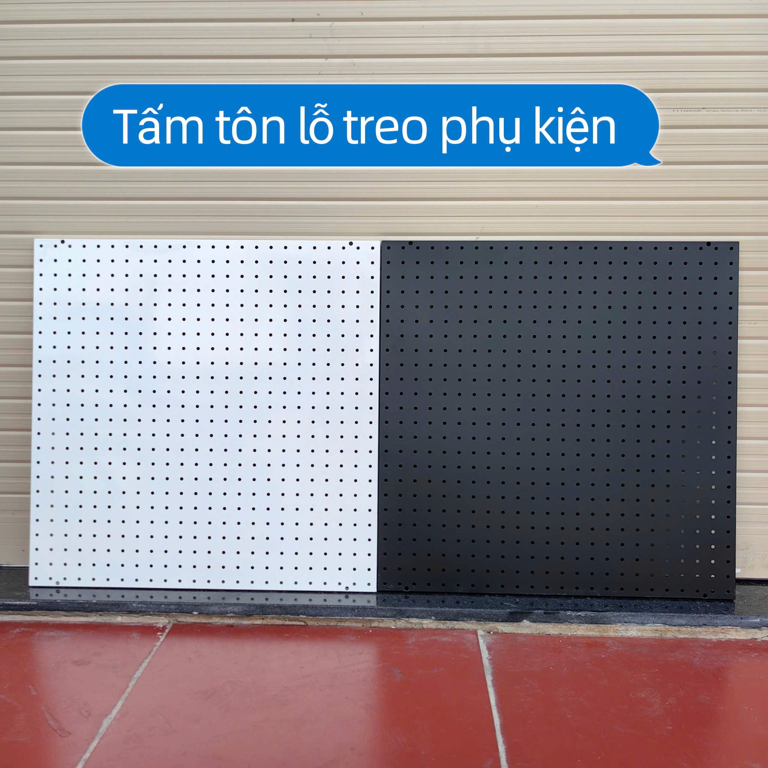 Tấm tôn đục lỗ cài móc treo phụ kiện đa năng – 60x60cm