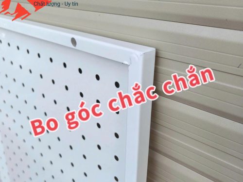 Tấm tôn đục lỗ bo góc vuông và cuốn cạnh 1.5cm