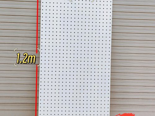 Tấm tôn đục lỗ cài móc treo phụ kiện - 1.2mx50