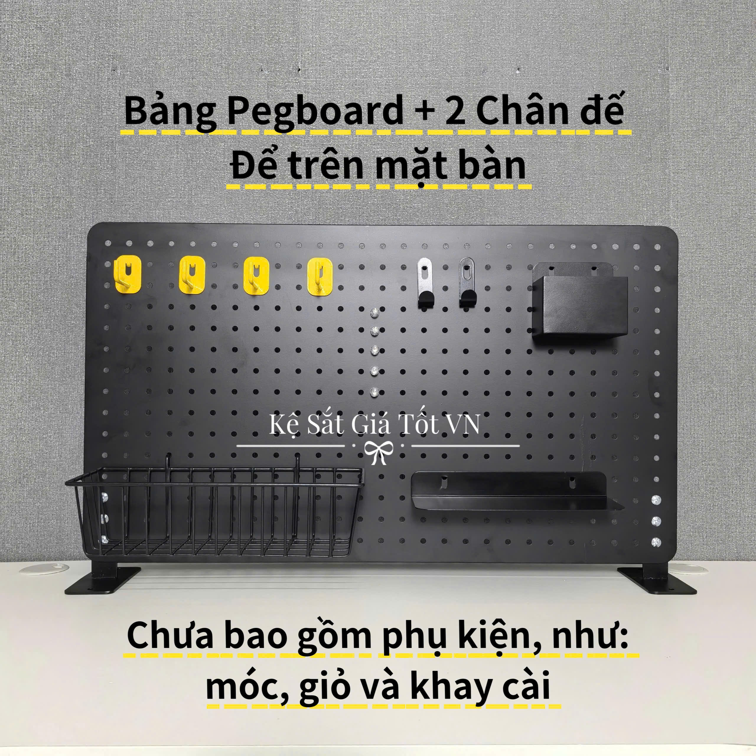 Tấm tôn đục lỗ cài móc treo phụ kiện đa năng