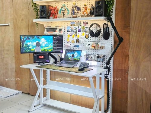Kệ Pegboard đa năng treo phụ kiện phù hợp cho nhà ở, văn phòng, studio và cửa hàng. Thiết kế tiện dụng giúp sắp xếp đồ dùng khoa học đồng thời tăng tính thẩm mỹ cho không gian.