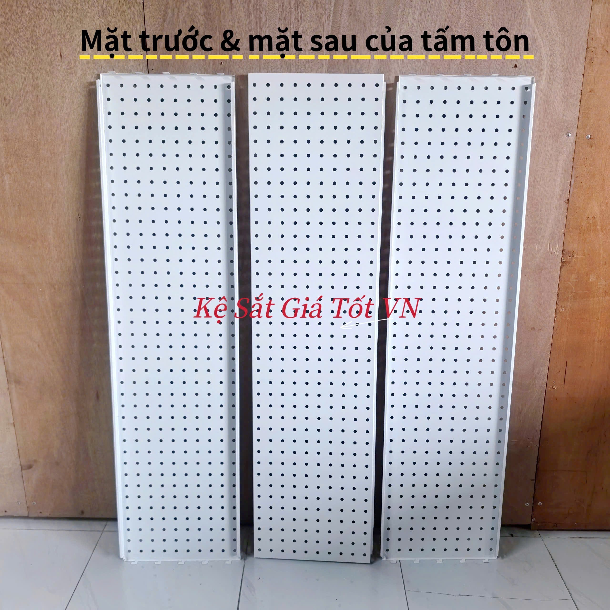 Tấm Tôn Đục Lỗ Treo Phụ Kiện Đa Năng 1.2m x 30cm Lỗ 8Ly Tấm Tôn Lỗ 8Ly Treo Phụ Kiện Đa Năng Gắn Thanh Ray 1.2m x 30cm
