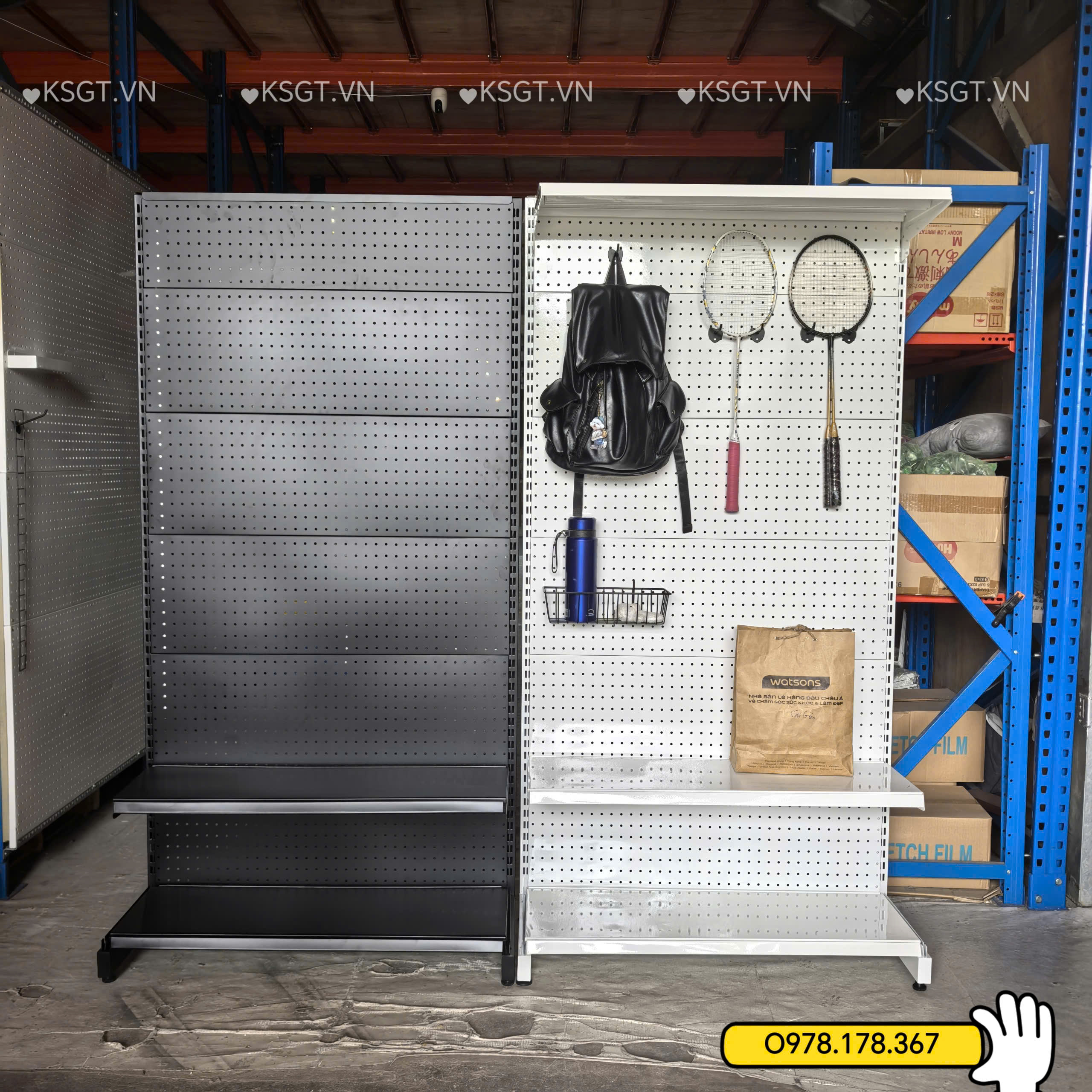 Kệ Pegboard trung bày hàng hóa - Dài 90x180cm x 3 Mâm